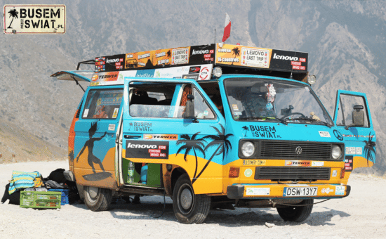 Jak przerobić busa na kampera?